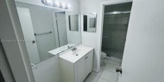 8429 Forest Hills Dr Gallery 15