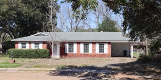 Charming family home in nice neighborhood Gallery 1