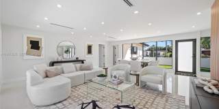 1931 NE 186th Dr Gallery 4