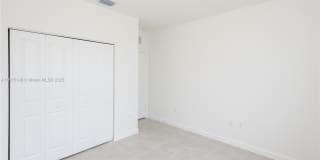 2636 SE 8th Ct Gallery 7