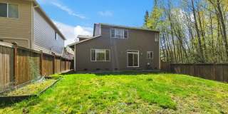 5BR/3BA End Unit with Greenbelt View in Lynnwood Gallery 29