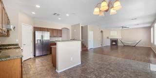 Beautifull & Spacious home with a pool in Rio Paseo Neighborhood of Goodyear! Beautifull & Spacious home with a pool in Rio Paseo Neighborhood of Goodyear! Gallery 13