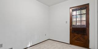 617 Bellefonte St Gallery 17