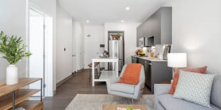 Emblem 125 Gallery 7