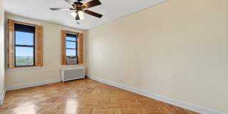 2000 N Lincoln Park W Gallery 17