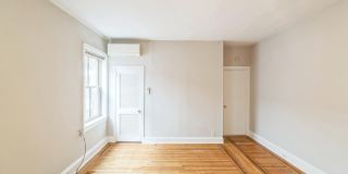 2116 WALNUT Street Gallery 14