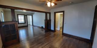 2 Bedroom, 1 Bathroom home with large garage Gallery 8