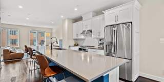 607 SLADE Court Gallery 7