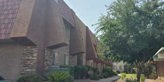 ADORABLE 2 BEDROOM 2 BATHROOM 1ST FLOOR CONDO Gallery 1