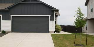 Stunning 3x2 Luxury Duplex in Buda, TX! Gallery 1