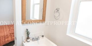Beautifully Remodeled Apartment Home with Washer/Dryer in-Unit and Luxury Finishes! Gallery 75