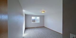 Price Drop!-Exceptional 2200 sq ft Three Bedroom 2 Bath Rambler in Fed Way - with A/C Gallery 18