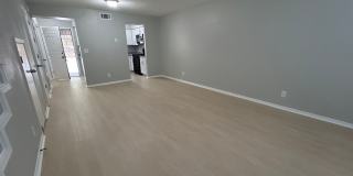 1/2 OFF 1ST MONTH RENT! Modern 3-Bed, 2.5-Bath Townhome with Granite Kitchen & New Appliances! Gallery 6
