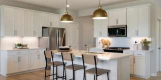 Sparkling 3bed 3bath in Eagan! Gallery 1