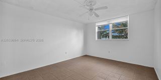 1075 NE Miami Gardens Dr Gallery 12