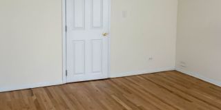 2318 North Southport Ave. Apt. Gallery 12