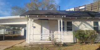 Cute 2 bed 1 bath Home Gallery 1