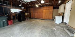 ½ Month Free! Beautifully Updated 3-Bedroom Ranch, Exceptional Amenities, Fenced Backyard, and 2-Car Garage! Gallery 21