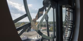 The Guild Gallery 17