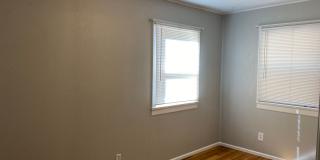 Beautiful 3 bed/2 bath On South Hill! Gallery 9