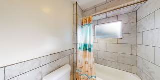 Charming Two Bedroom In the Heart of Downtown Kent ! Gallery 12
