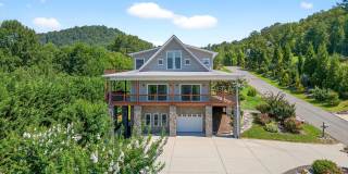 Lower Level Basement Apartment- Black Mountain Gallery 1