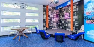 3 Square Apartments Gallery 17