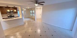 Beautiful Single-Level Condo in Eastlake Shores – Available Now! Gallery 5