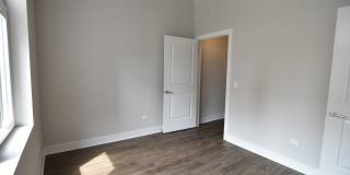 3833 N Broadway Gallery 214