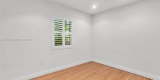 776 NE 74th St Gallery 19