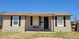 Fully Updated 2/1 Home Available May 2026 Gallery 1