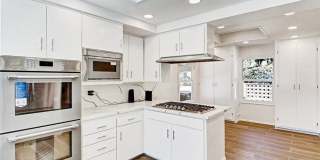 10563 Lindbrook Drive Gallery 9