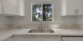 1514 Oakdale Street - B Gallery 2