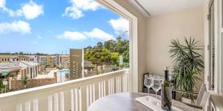 Stunning Fully Furnished Tri-Level Townhome 4BD/4BATHS! Central AC/Heat with Solar! 2 Car attached Garage! Gallery 1