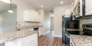 220 Pebble Lane Gallery 7