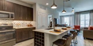 Bevan - Apartments & Townhomes Gallery 25