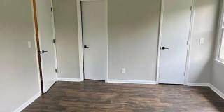 Room in 2 Bedroom Home at Meadow Rose Ln Gallery 13