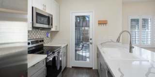 91-1042 Kaimalie St. Gallery 1