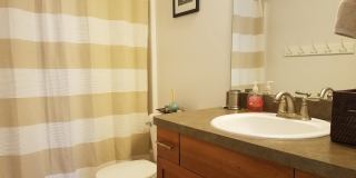 3 Bed Townhome with Mountain Views and Community Pool 3 Bed Townhome with Mountain Views and Community Pool Gallery 18