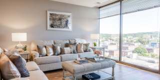 The Residence at 1000 Elm Gallery 2