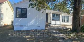 1303 College Street Gallery 1