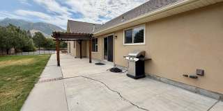 Spacious 5-Bedroom Draper Home | Pet Friendly | Huge Fenced Yard | 3-Car Garage Gallery 23