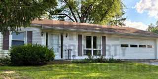 Sprawling 3Bed/2Bath Ranch in the Heart of Valpo Gallery 1