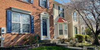 Spacious Family Three Bedroom Townhouse in Damascus! Pets Welcomed & Parking Included! Gallery 3