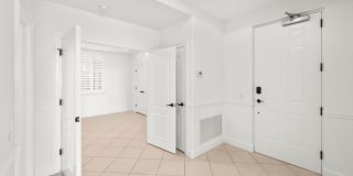 20 Orange Avenue Gallery 5