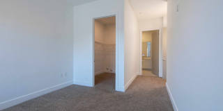 Rise Lakeview Gallery 15