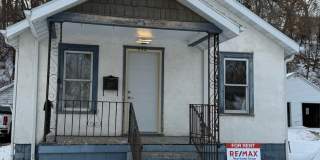 Single Family Home - 2 bed, 1 bath Single Family Home - 2 bed, 1 bath Gallery 1