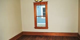 Beautiful, Clean 4 bedroom West 7th Gem!! Gallery 4