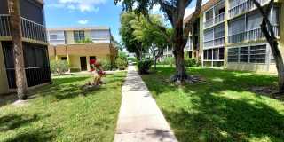 367 S Federal Highway Gallery 44