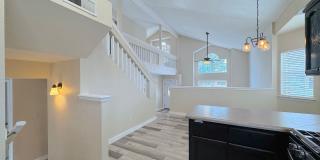 East El Paso Split Tri-Level 3 bed/2 bath Refrig A/C with bonus loft! Gallery 13